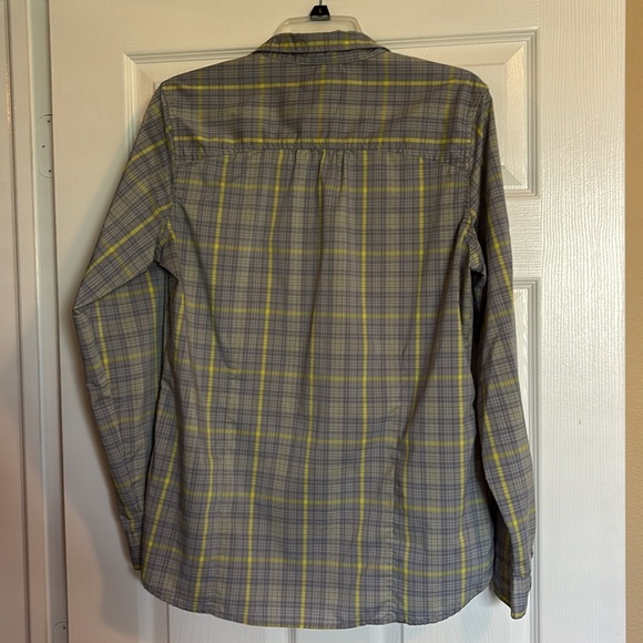 Cabela's women’s gray quarter button down shirt size large - Picture 7 of 9